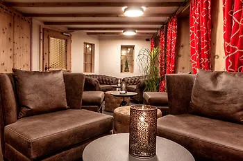 Home Hotel Arosa