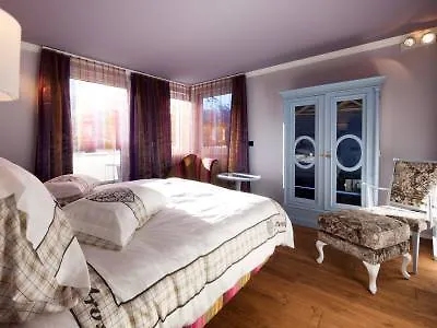 Home Hotel Arosa 3*